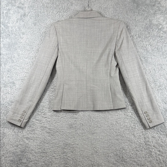 Express Women's Blazer in Soft Gray - Picture 3 of 11